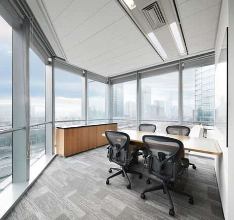 Hogan Lovells’ Beijing Office Was Designed To Promote Diversity, Inclusion, And Sustainability Commercial Interiors Office, Nyc Office, Private Workspace, Meeting Room Table, Innovative Office, Diversity Inclusion, Timber Slats, Cozy Office, Ergonomics Furniture