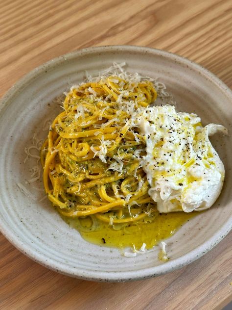 Spaghetti With Pistachio Pesto • Mateo Kitchen Italian Dinner Party, Pistachio Pesto, Cooking Inspiration, Feeling Good, Cafe Food, Pretty Food, Food Cravings, How To Cook Pasta, I Love Food