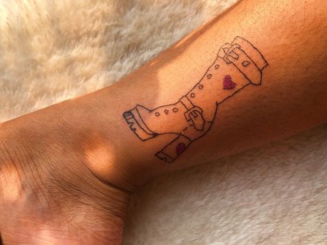 Totally Spies inspired stick and poke tattoo done by @Acrylicelephant on hersellllf!!! Totally Spies Tattoo, Stick And Poke Tattoo, Tattoo Board, Stick N Poke Tattoo, Poke Tattoo, Totally Spies, Stick And Poke, I Tattoo, Geometric Tattoo