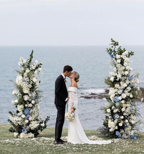 Chinoiserie Wedding, Blue Hydrangea Wedding, White Wedding Arch, Floral Arch Wedding, Blue Hydrangea Flowers, Flower Tower, Light Blue Wedding, Hydrangeas Wedding, Wedding Arch Flowers