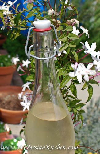 Jasmine Syrup, Persian Kitchen, Lebanese Desserts, Kitchen Notes, Liquid Sugar, Jasmine Plant, Persian Cuisine, Iranian Food, Homemade Wine