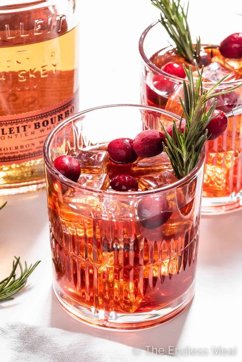 This cranberry bourbon sour is a fruity and festive spin on a classic cocktail. It's made with 100% cranberry juice which gives it a naturally sweet-tart taste and a ruby red hue. It's perfect for the holidays, and it's ready in just 5 minutes! #theendlessmeal #bourbonsour #cranberry #cranberrybourbonsour #bourbon #cocktail #drink #holidaydrink #christmasdrink #christmascocktail #holidaycocktail Bourbon Sour Recipe, Drinks With Cranberry Juice, Unsweetened Cranberry Juice, Bourbon Sour, Cranberry Drinks, Brandy Cocktails, Citrus Cocktails, Sour Foods, Cranberry Cocktail