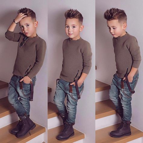 #KidsFashionToddler Baby Boy Fashion Clothes, Boys Dresses, Kids Haircuts, Cool Boys Haircuts, Children Outfits, Baby Boy Haircuts, Toddler Boy Haircuts, Baby Boy Hairstyles, Boys Hair