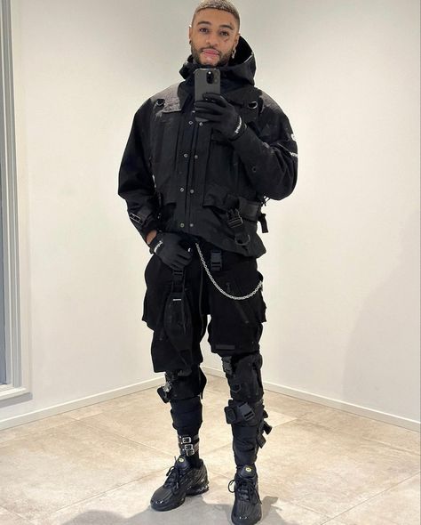 Edgy Outfits Boys, Dark Streetwear, Techwear Ninja, Techwear Men, Ninja Outfit, Techwear Streetwear, Urban Ninja, Street Fashion Men Streetwear, Men Streetwear