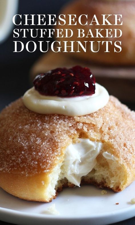 Homemade Donuts Recipe, Baked Doughnuts, Baked Donut Recipes, Cake Cheesecake, Bacon In The Oven, Baking Videos, Baking Cakes, Gourmet Desserts, Homemade Donuts