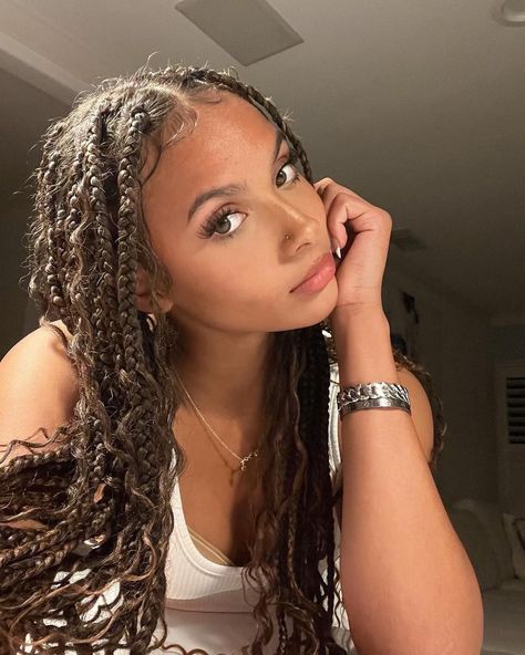 Her Name is Melanin’s Instagram post: “You are 100% original. Just be yourself.” Cute Box Braids Hairstyles, Protective Hairstyles Braids, Beautiful Curly Hair, Pretty Braided Hairstyles, Girls Hairstyles Braids, Girls Braids, Penteado Cabelo Curto, Boho Braids, Goddess Braids