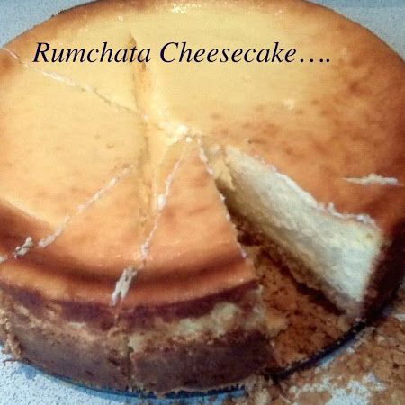 Rumchata Cheesecake Rumchata Cheesecake, Rumchata Recipes, Sundae Bar, Boozy Desserts, Cinnamon Toast Crunch, Pumpkin Cheesecake, Cheesecake Recipes, Just Desserts, Delicious Food