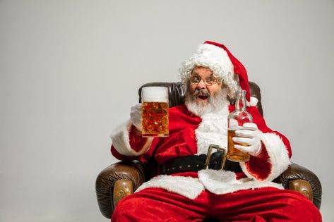 Cycle Photo, Funny Drunk, Find Santa, Drunk Humor, Winter Mood, Christmas Funny, New Year 2020, Funny Reaction, Mockups Design