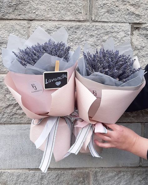 Lavanda Bouquet, Lavender Bouquet, Crochet Bouquet, Dried Lavender, Flower Lover, Ikebana, Loving U, Dried Flowers, Floral Arrangements