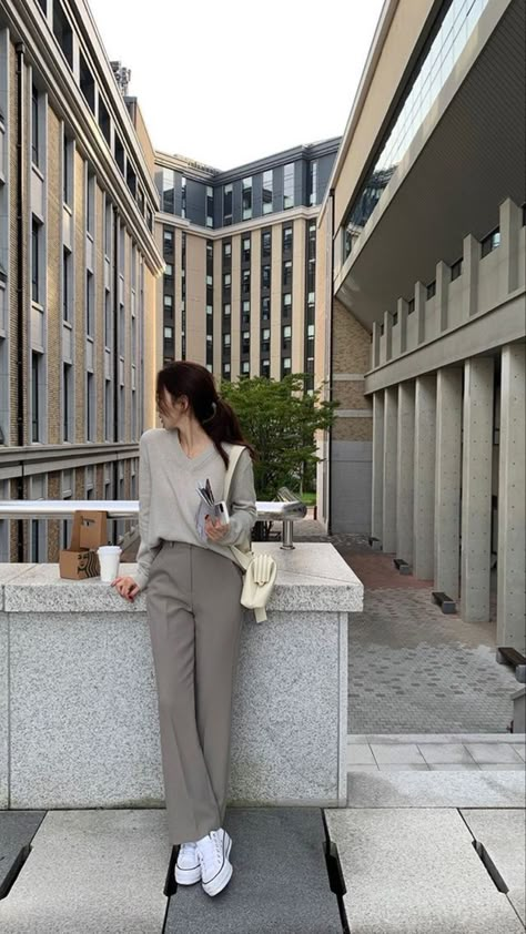 Simple Casual Outfits, Casual College Outfits, Diy Vetement, Korean Casual Outfits, Everyday Fashion Outfits, Casual Day Outfits, Classy Work Outfits, Korean Girl Fashion, Stylish Work Outfits