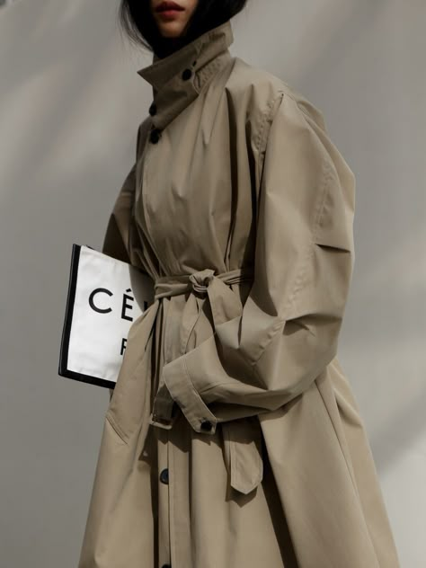 Over Sized Trench Coat, Trench Coat Style Women, Unique Trench Coat, Trench Coat Details, Oversized Trench, Cotton Trench Coat, Oversized Trench Coat, Trench Jacket, Looks Street Style