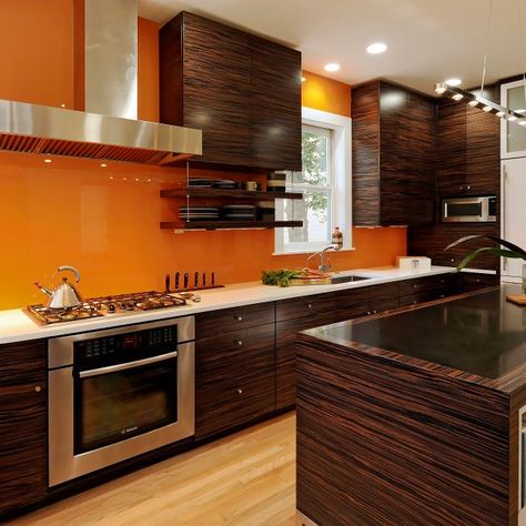 Kitchen Cabinets Dark Wood, Orange Painting Ideas, Orange Kitchen Walls, Wall Paint Color Ideas, House Design Diy, Wall Colors Ideas, Kitchen Wall Color, Painting Ideas For Home, Orange Kitchen Decor