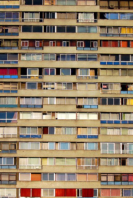 koyanisqaatsi urban patchwork Vhs Film, Environment Photography, Vertical City, Photo Time, Pattern Photography, Tower Block, 35mm Photography, Inspiring Photography, Urban Architecture