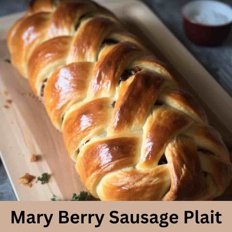 Mary Berry Sausage Plait Recipe Sausage Plait, Mary Berry Recipes, Mary Berry Cooks, Puff Pastry Treats, British Foods, Homemade Sausage Rolls, Sausage Meat, Mary Berry Recipe, British Recipes