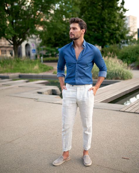 Kamil Nizinski, Linen Pants Outfit, Mens Summer Outfits, Stylish Man, Trending Fashion Outfits, Men Loafers, Photography Poses For Men, Summer Outfits Men, Poses For Men