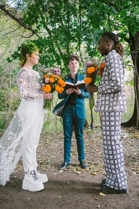 Trans Wedding, Small Weddings Ceremony, Queer Weddings, Gender Norms, Alternative Wedding Dresses, Alternative Bride, Rock N Roll Bride, Commitment Ceremony, Queer Fashion