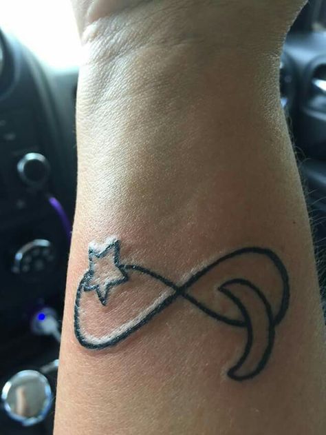 Infinity star and moon Moon And Star Tattoo, Different Drawing Styles, Crescent Moon Tattoo, Drawing Styles, Amazing Tattoos, Star Tattoo, Infinity Tattoos, Butterfly Tattoos, Cowgirl Art