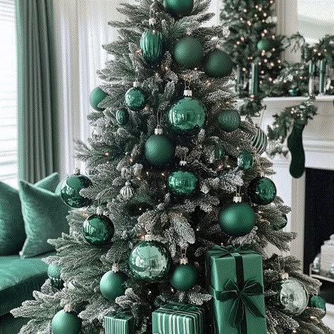 72 Winter Wonderland Green Christmas Tree, Green Christmas Tree Decorations Themes, Green White And Gold Christmas Tree, Green And Champagne Christmas Tree, Christmas Tree Ideas Green, 2025new Year, White Green Christmas Tree, Emerald Green Christmas Decor, Unique Christmas Tree Themes