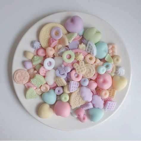 Danish Pastel Pfp, Pastel Rainbow Aesthetic, Pastel Kidcore, Soft Kidcore Aesthetic, Soft Kidcore, Kidcore Aesthetic, Colorful Aesthetic, Cute Candles, Danish Pastel