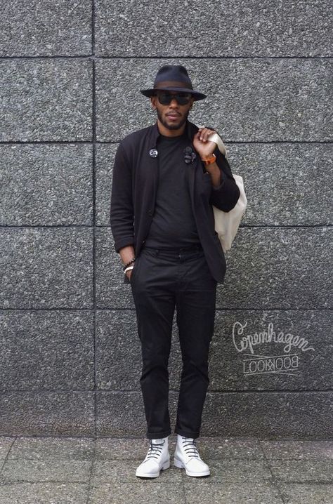 Mos Def, All Black Looks, Sharp Dressed Man, All Black Everything, Black Men Fashion, Well Dressed Men, Inspiration Mode, Mens Street Style, Black Outfit