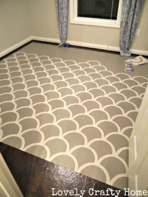 Stenciled Vinyl Rug Diy Vinyl Flooring, Stencil Rug, Painted Vinyl Floors, Apartment Decorating Hacks, Vinyl Sheet Flooring, Painted Vinyl, Vinyl Rug, Painted Floor, Vinyl Floor Mat