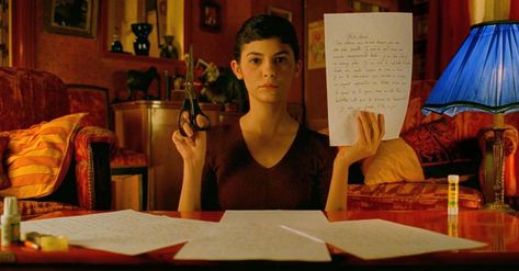 Amélie Poulain 💌 on Instagram: “💌 Merry Christmas to all my Amélie adoring followers! ✨🎄 • Or best wishes for whatever holiday you celebrate! 💕 • #amélie #amelie…” Michael Sowa, Romance Movies Best, Audrey Tautou, French Movies, Best Cinematography, Septième Art, Timeline Cover, Fury Road, Film Grab