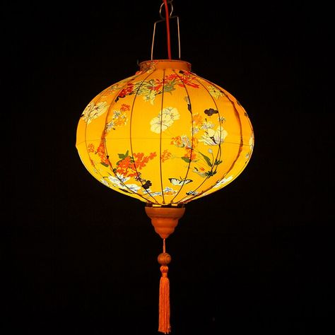 Cheap Lanterns, Asian Festival, Chinoiserie Decor, Lantern Art, Old Lanterns, Japanese Lantern, Cultural Art, Chinoiserie Decorating, Japanese Lanterns