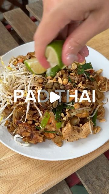 Mealprep Tutorial | Daily Healthy Recipes on Instagram: "@brendan_pang ‘s PAD THAI 🔥🇹🇭 If you’re craving a quick, delicious meal that’s sweet, sour, salty and a little smokey, then this recipe is for you.  - 250g dried rice noodles - Thai chilli powder, to serve - Lime wedges, to serve  Pad Thai Sauce - 2 1/2 tbsp tamarind puree  - 3 1/2 tbsp brown sugar - 3 tbsp fish sauce  - 2 tbsp oyster sauce   Stir Fry - 3 tbsp neutral oil - 3 - 4 garlic cloves, finely chopped - 1 small onion, sliced - 200g chicken thigh, thinly sliced - 150g prawn tails, peeled, deveined  - 3 spring onions (or a handful of garlic chives), cut into 3cm pieces, white and green part separated - 2 eggs, lightly whisked - 1 1/2 cups of beansprouts, plus extra - 1/2 cup firm tofu, sliced into strips - 1/3 cup finely cho Food Change, Thai Sauce, Pad Thai Sauce, Pad Thai Recipe, Asian Inspired Recipes, Chinese Cooking, Fresh Veggies, Thai Recipes, Asian Dishes