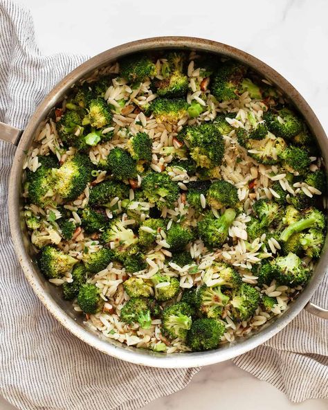 Easy Roasted Broccoli Orzo - Last Ingredient Orzo Broccoli, Broccoli Orzo, Lemon Broccoli, Broccoli Lemon, Broccoli Crowns, Italian Chopped Salad, Orzo Recipes, Sauteed Shrimp, Baby Arugula