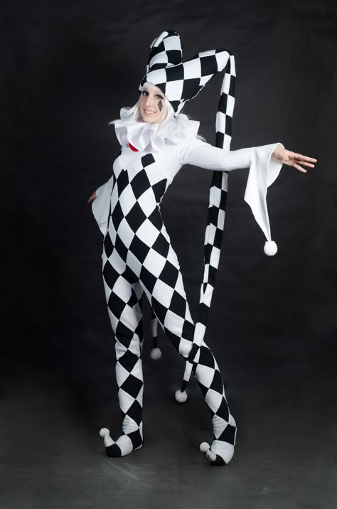 Clown Inspired Outfit Men, Female Clown Outfit, Space Themed Clothing, Contortionist Outfit, Jesters Outfit, Male Clown Outfit, Jestercore Outfits, Black And White Clown Outfit, Cool Clown Costume