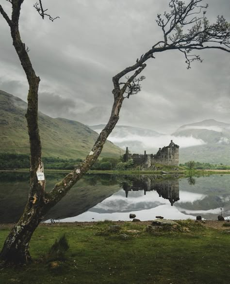 Scottish Farm Aesthetic, Scotland Castle Aesthetic, Medieval Scotland Aesthetic, Ravine Aesthetic, Scottish Castle Aesthetic, Scotland Aesthetic Highland, Scotland Ruins, Scotland Royalty, Scottish Highlands Aesthetic