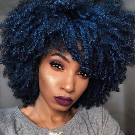 Natural & Happy sur Instagram : « Love this blue 💙 @baronesscountess . . . . . . @nappyfrancophones .Follow&Tag @nappyfrancophones . . . . . . . . . . . . #nappyfrancophones… » Blue Afro Hair, Afro Hair Black Women, Indigo Hair Color, Blue Afro, Indigo Hair, Hair Black Women, Queen Hair, Coily Hair, Afro Hair