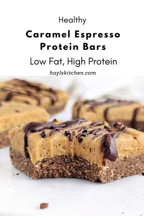 Caramel Espresso Protein Bars packed with protein, caffeine and all the energy you want, but low fat and sugar free! Healthy combination of coffee and caramel great for a snack or treat. Protein Bar Low Calorie, Protein Bars Homemade Healthy Low Carb, Homemade Protein Bars Low Calorie, Low Calorie Bars, Low Fat High Protein Snacks, High Protein Bars Homemade, Protein Bars Low Calorie, Protein Biscotti, Low Calorie Protein Bar