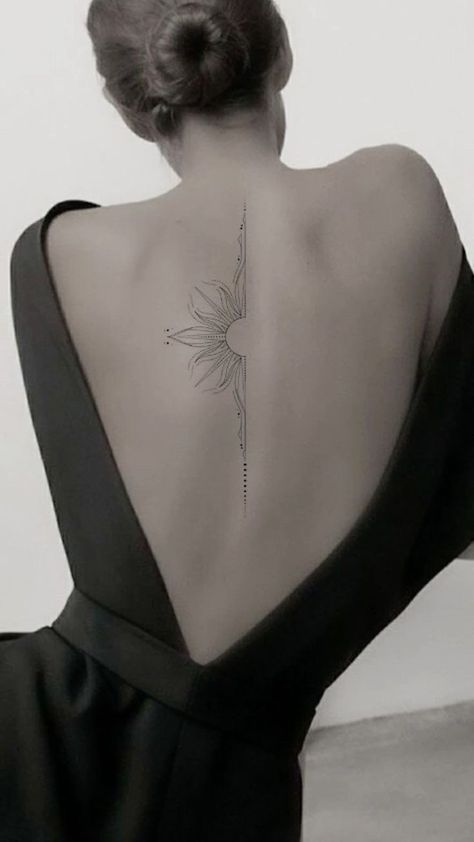 Sparkle Spine Tattoo, Half Spine Tattoos For Women, Elegant Tattoos For Women Classy Simple Beautiful, Women’s Tattoo Back, Delicate Back Tattoo, Delicate Back Tattoo Women, Side Back Tattoo Women, Elegant Spine Tattoos For Women, Body Tattoos For Women