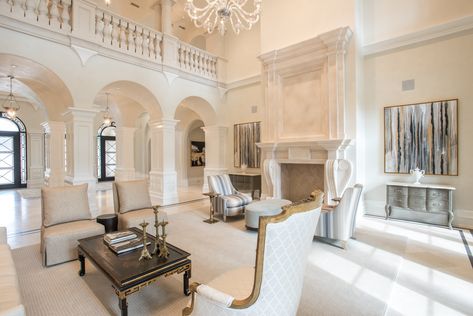 Why SMU's new $6.5M sorority house went viral - Dallas Business Journal Mansion Stairs, Stairs Foyer, Bathroom Chandelier, Mediterranean Mansion, Luxury Mansion, Sorority House, Built In Bar, Timeless Interiors, Glam Style