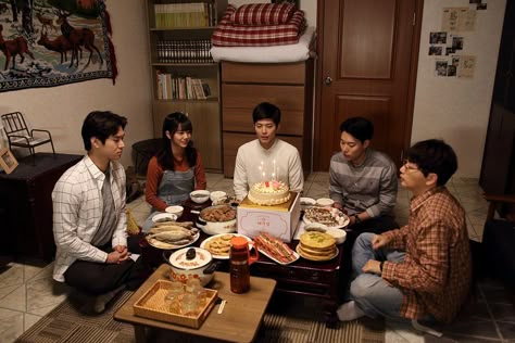 Reply1988 Wallpaper, Reply 1988 Friendship, Replay 1988 Wallpaper, Astro Wallpaper, Reply 1988, Web Drama, Friends Gathering, Neo Noir, My Safe Place