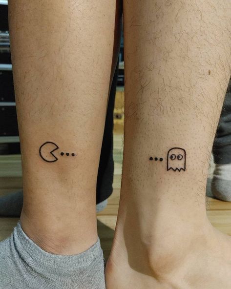 Couple's Matching Tattoos, Different Matching Tattoos, Couple Small Tattoo Ideas, Matching Small Tattoos Couples, Matching Tattoos For Best Friends For 2, Toxic Relationship Tattoo, Match Tattoo Couples, Small Tattoo Couple, Small Couple Tattoos Matching