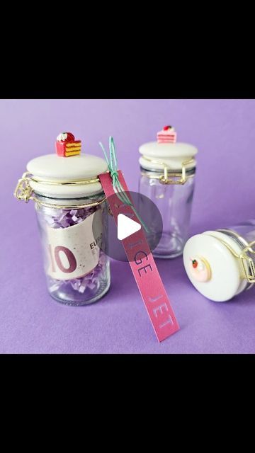 Bubbels & Confetti on Instagram: "Van deze leuke glazen potjes van Action kun je super leuke cadeautjes maken. Op deze manier is geld geven ineens een stuk minder saai. We gebruikten hierbij meteen onze nieuwe letter punch die we afgelopen week ook bij Action scoorden. De papieren strookjes die we als vulling gebruikten, vind je bij Wibra bij het assortiment voor Pasen en is verkrijgbaar in verschillende kleuren. #cadeau #cadeautje #kado #gift #hoera #hooray #feest #feestje #party #inpakken #inpakinspiratie #action #actionnederland #wibra #wibranederland #knutselen #creatief #diy" Confetti, On Instagram, Quick Saves, Instagram