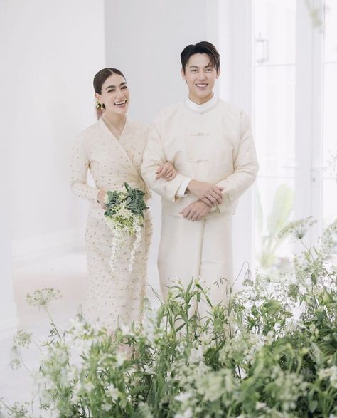 Mark Prin And Kimmy Kimberley Shared Their Beautiful Engagement Photos With Meaningful Caption - Thai Update Bangkok Wedding, Asian Wedding Makeup, Kimmy Kimberley, Elven Wedding Dress, Beautiful Engagement Photos, Minimal Wedding Dress, Thai Wedding Dress, Mark Prin, Korean Wedding Photography