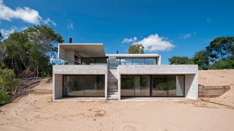 Modern Concrete House Design, Concrete Block House, Modern Concrete House, Concrete House Design, Dunes House, Concrete Houses, Concrete Home, Exposed Concrete, Concrete House