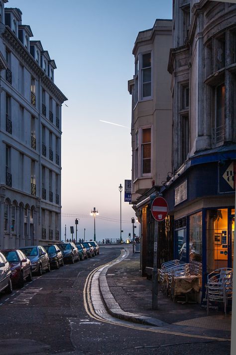 five minutes from the sea Brighton City, Brighton England, Aesthetic Places, Sussex England, Brighton Uk, Brighton And Hove, Seaside Towns, East Sussex, Sunset Beach