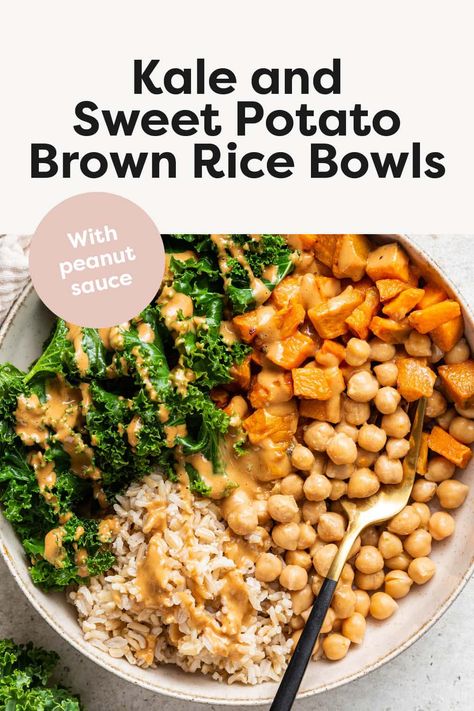 Kale and Sweet Potato Brown Rice Bowls Vegemite Sandwich, Protein Lunches, Mediterranean Bowls, Clean Eating Salads, Complex Carbs, Vegetable Rice, Buddha Bowls, Cooking Sweet Potatoes, Easy One Pot Meals