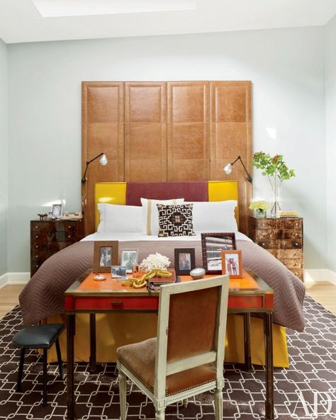 Leather screen behind a headboard Desk At End Of Bed, Nate Berkus Bedroom, Unique Headboard Ideas, Nate Berkus Design, Next Bedroom, Bed With Desk, Masculine Bedroom, Manhattan Apartment, Nate Berkus