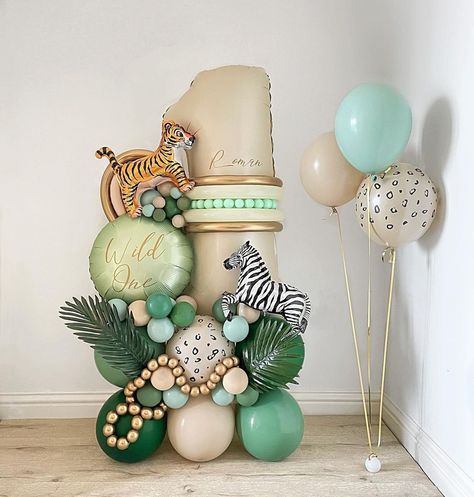 Jungle Birthday Balloons, Wild One Balloon Bouquet, Safari Balloon Columns, Wild One Balloon Decor, Wild One Balloons, Safari Balloon Decorations, Balloon Over Broadway, Balloon Arch Birthday Party, Safari Balloons