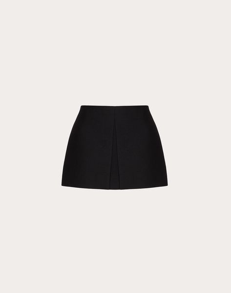 Formal Clothes, Valentino Designer, Bunny Outfit, Jersey Skirt, Pleated Skirts, Skirts For Women, Italian Fashion Designers, Black Booties, Valentino Garavani