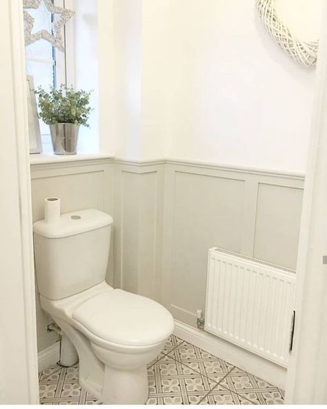 Small Toilet Decor, Small Bathroom Styles, Small Toilet Design, Small Downstairs Toilet, Cloakroom Toilet, Toilet Room Decor, Bathroom Paneling, Small Toilet Room, Downstairs Loo