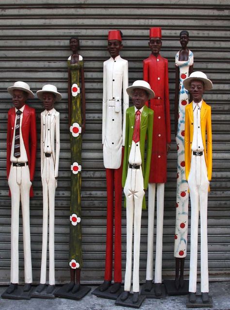 Tall African Hand Carved Wooden Figures - Phases Africa Wood Figures, African Furniture, Afrikaanse Kunst, African Sculptures, African Home Decor, Boho Interiors, Wooden Statues, African Decor, European Culture