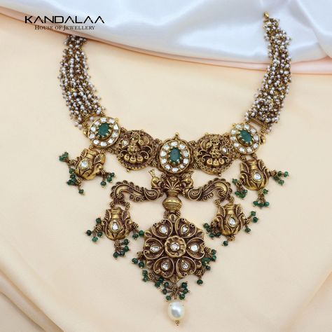 ...... Kandalaa Bangles and Necklaces Mela...... Kandalaa Jewellery, Antique Haram, Necklace Set Indian Bridal Jewelry, Nigerian Recipes, Necklace Set Indian, Jewelry Set Design, Bridal Jewellery Indian, Gold Necklaces, Jewellery Design