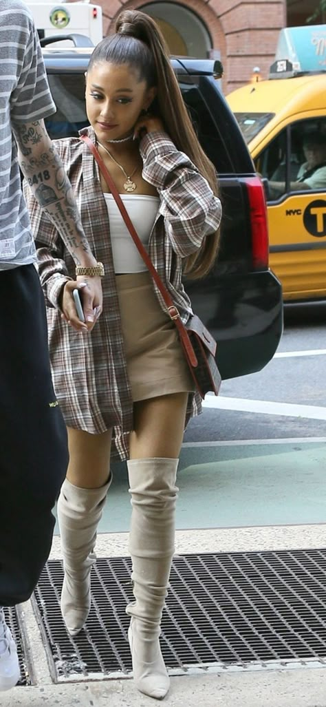 Ariana Grande 2018 Outfits, Dress Like Your Venus Sign, Paparazzi Outfits, Ariana Grande Outfits Casual, Kylie Instagram, Comfy Outfits Lazy, Dc Clothing, Ariana Grande 2018, Expensive Outfits