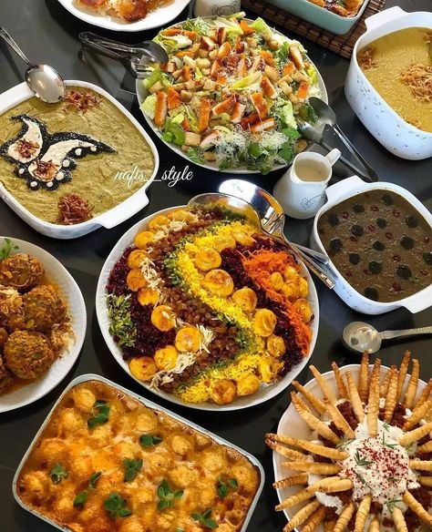 Persian Food Iranian Cuisine, Iranian Dishes, Afghan Food Recipes, Iran Food, Iranian Cuisine, Iranian Food, Deli Food, Moroccan Food, Persian Food